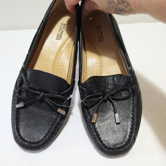 Michael Kors Sutton Leather Moccasin Flats - Picture 9 of 12